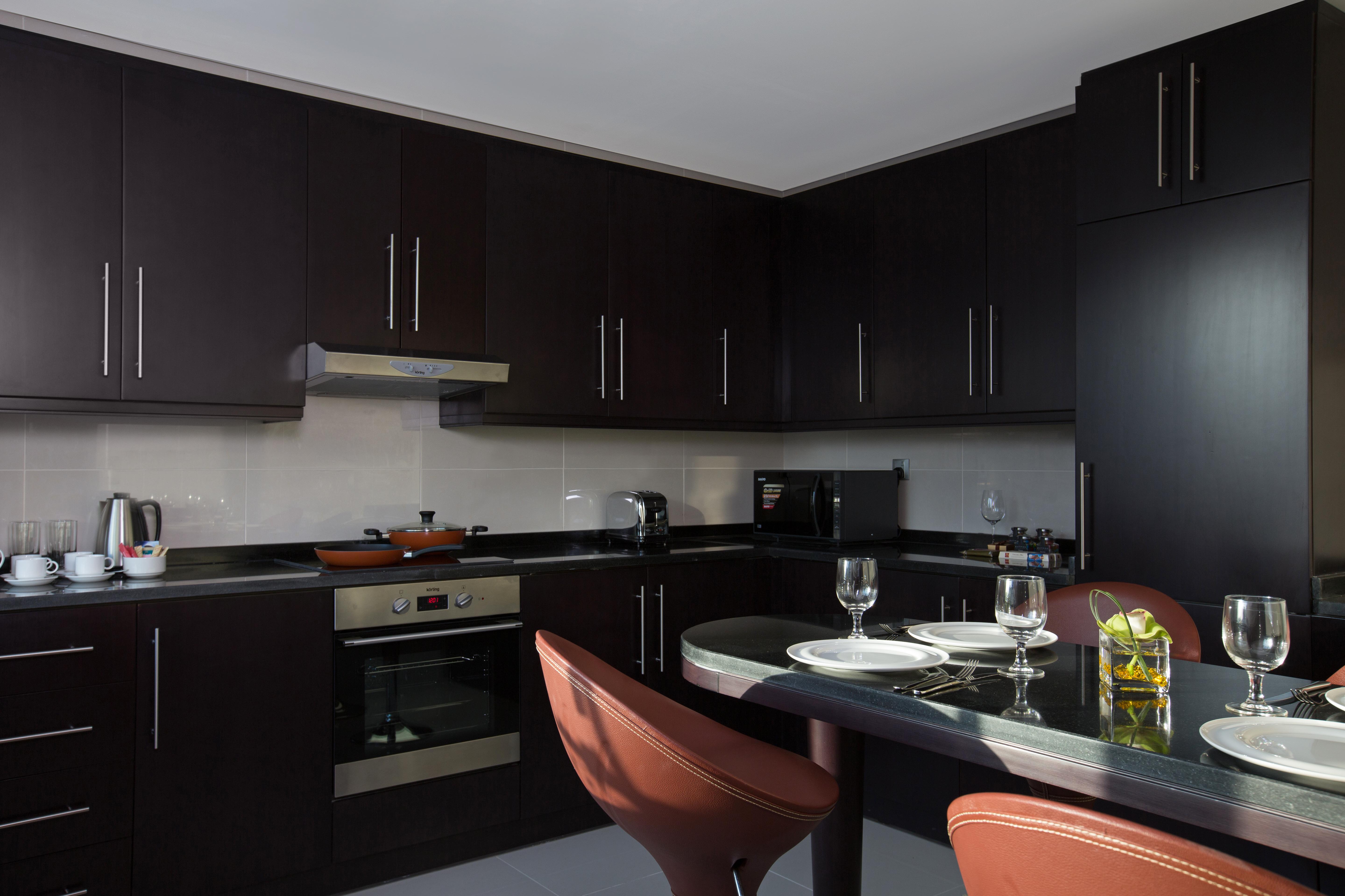 Pullman Jumeirah Lakes Towers Hotel y Residencia Dubái Exterior foto A kitchen at the hotel