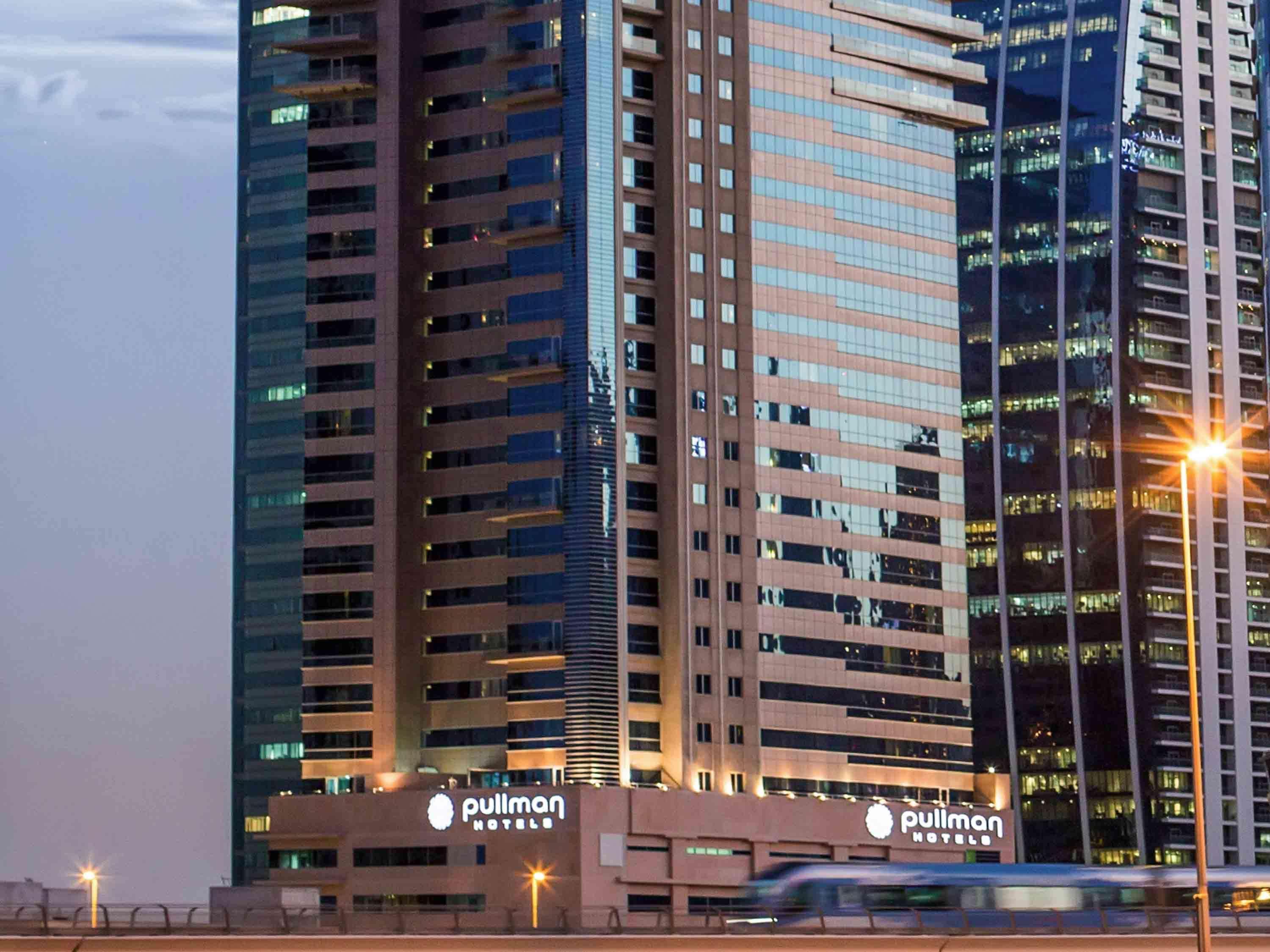 Pullman Jumeirah Lakes Towers Hotel y Residencia Dubái Exterior foto Pullman Hotel, Riyadh