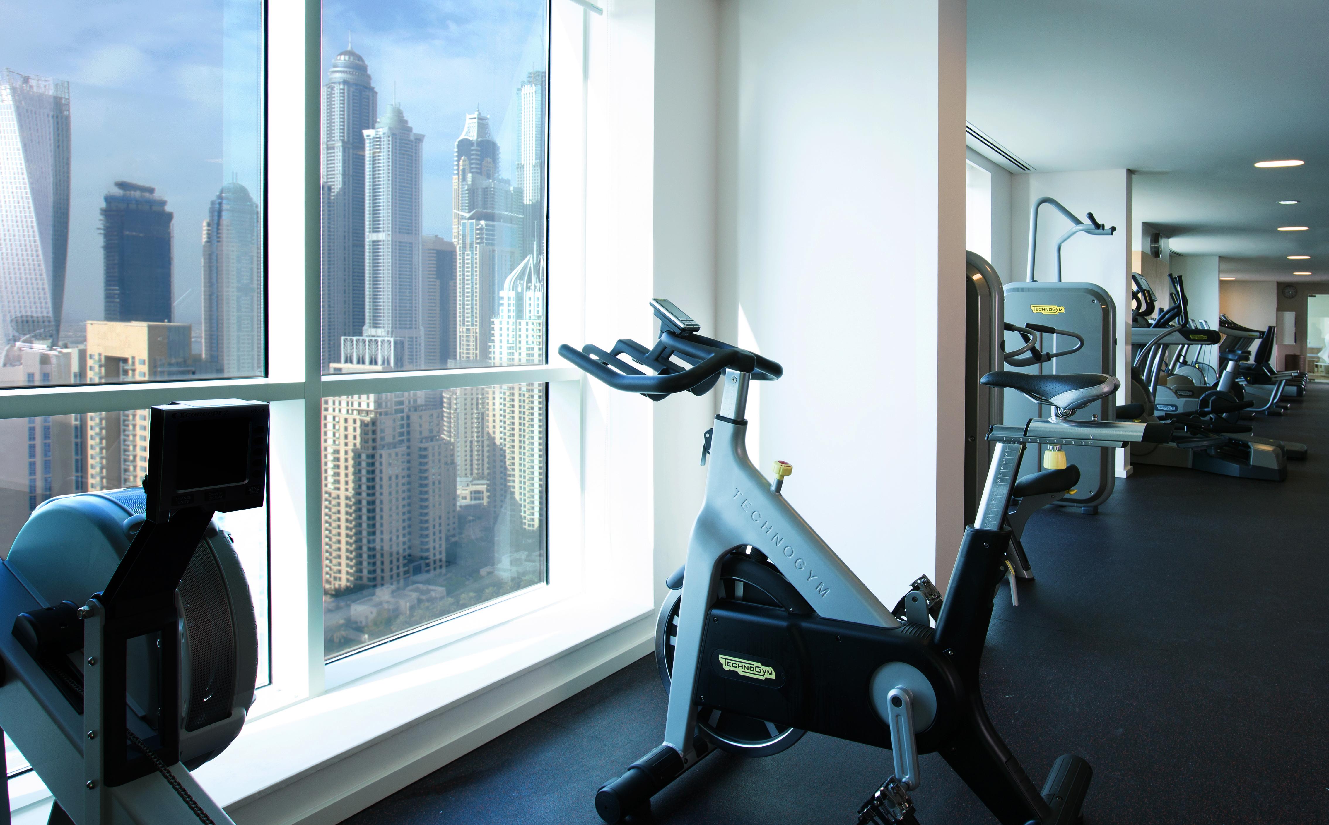 Pullman Jumeirah Lakes Towers Hotel y Residencia Dubái Exterior foto The gym at the Address Downtown Hotel
