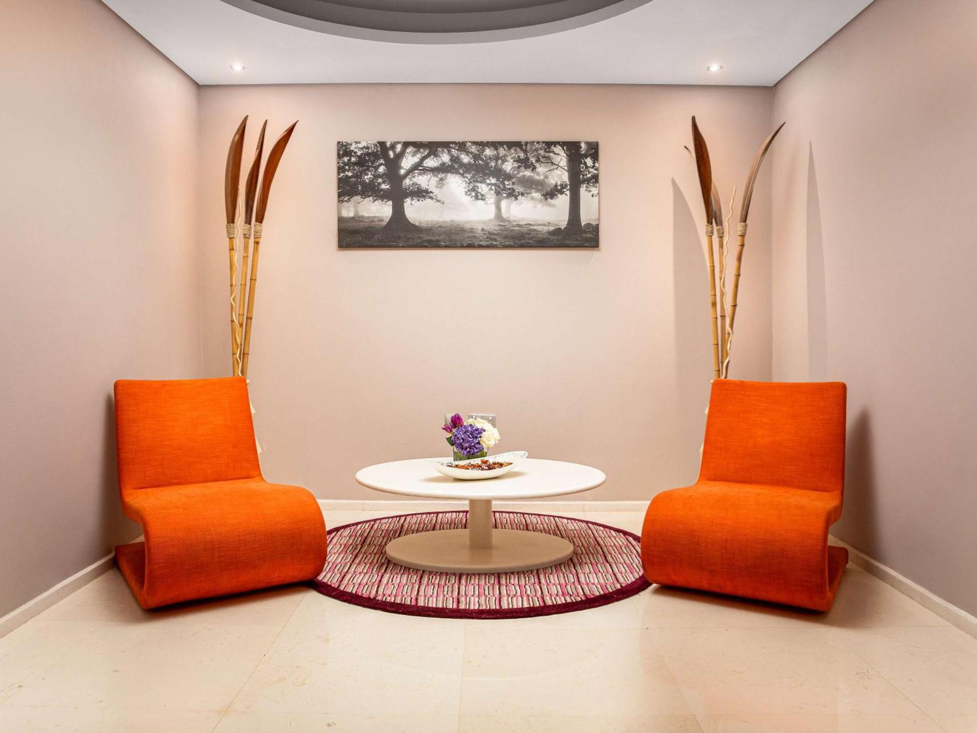 Pullman Jumeirah Lakes Towers Hotel y Residencia Dubái Exterior foto A 3D rendering of a room