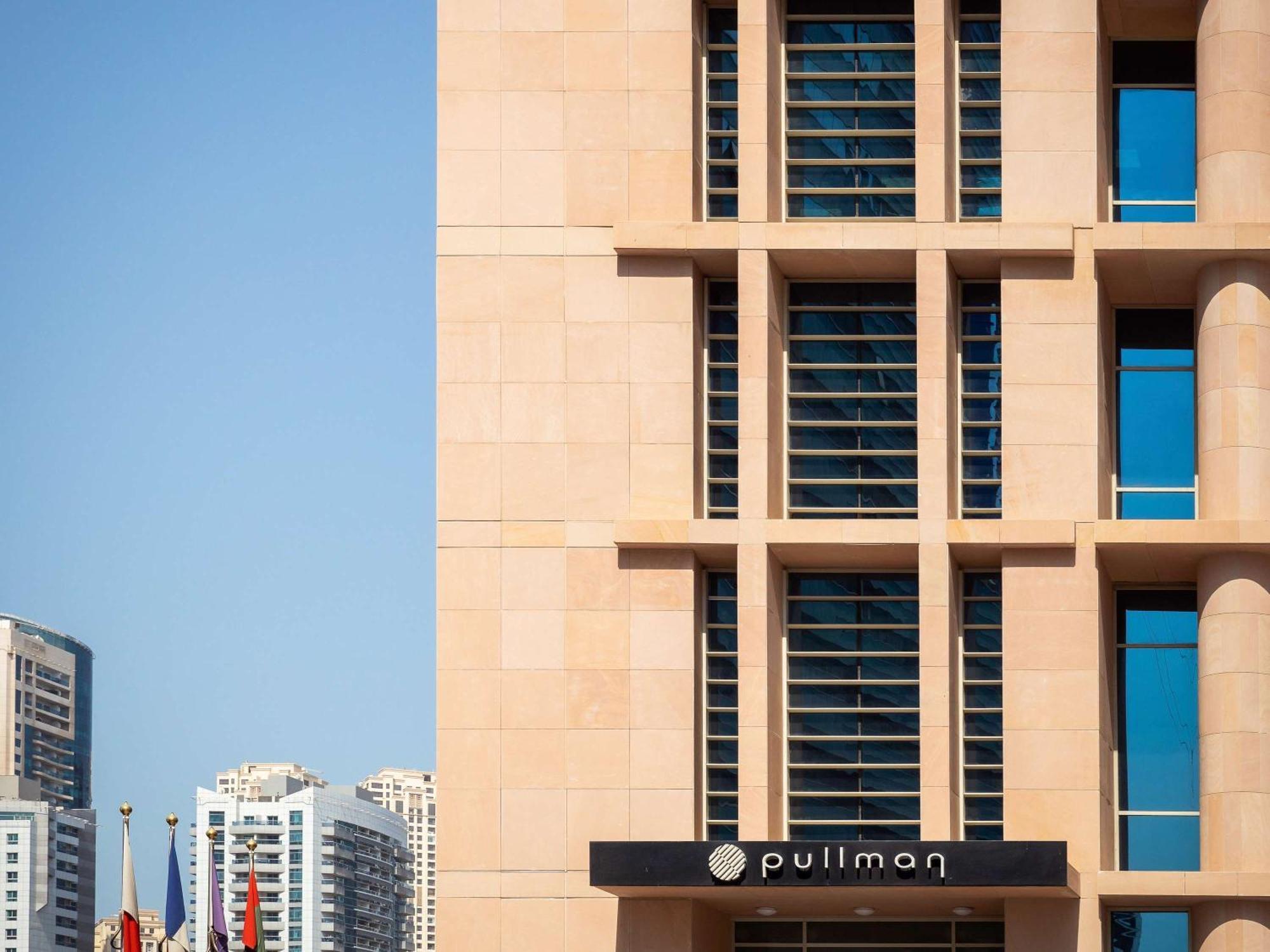 Pullman Jumeirah Lakes Towers Hotel y Residencia Dubái Exterior foto Pullman Dubai Jumeirah Lakes Towers